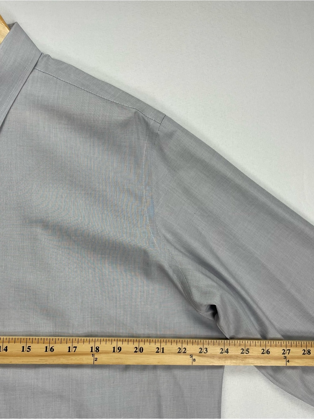 UNTUCKit Shirt Men’s L Gray Relaxed Fit Wrinkle Free Rubican WF Button Down - Picture 8 of 11